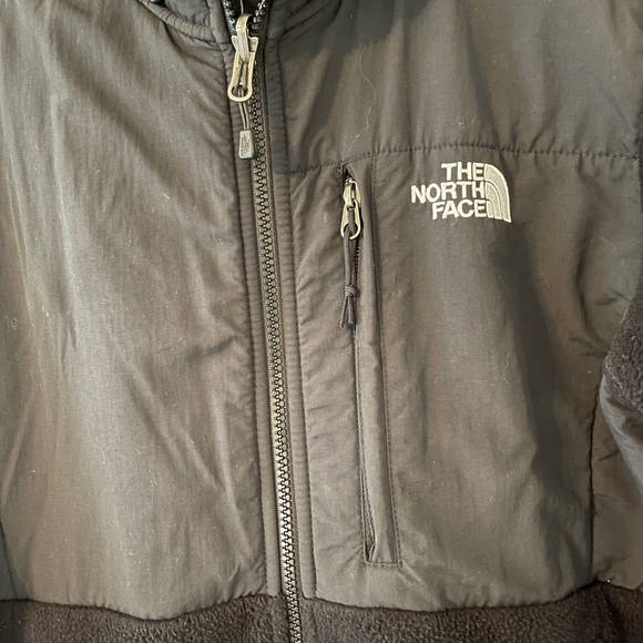 The North Face Black Women's fleece Jacket - Picture 2 of 6